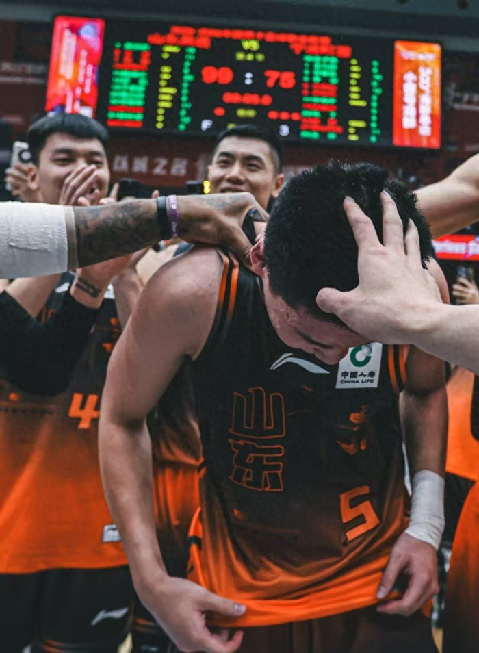 九游娱乐-大冷门！山东惨遭30分大败，高诗岩1中0仅4分，联赛前4没望了|宁波|山东队|北京首钢|球队|季后赛_新浪体育_新浪新闻
